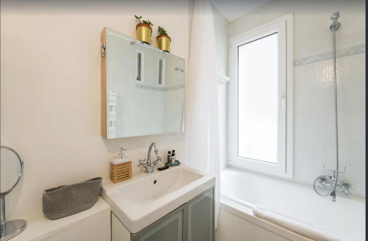 Petit appartement lumineux et atypique à Paris 14. Extérieur photo