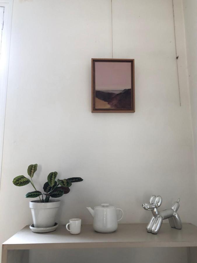 Petit appartement lumineux et atypique à Paris 14. Extérieur photo